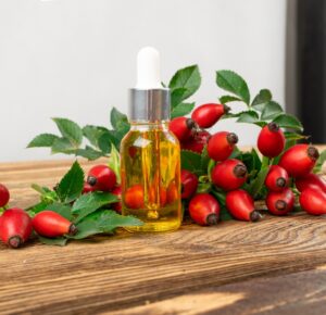 Róża dzika: właściwość zdrowotne i zastosowania